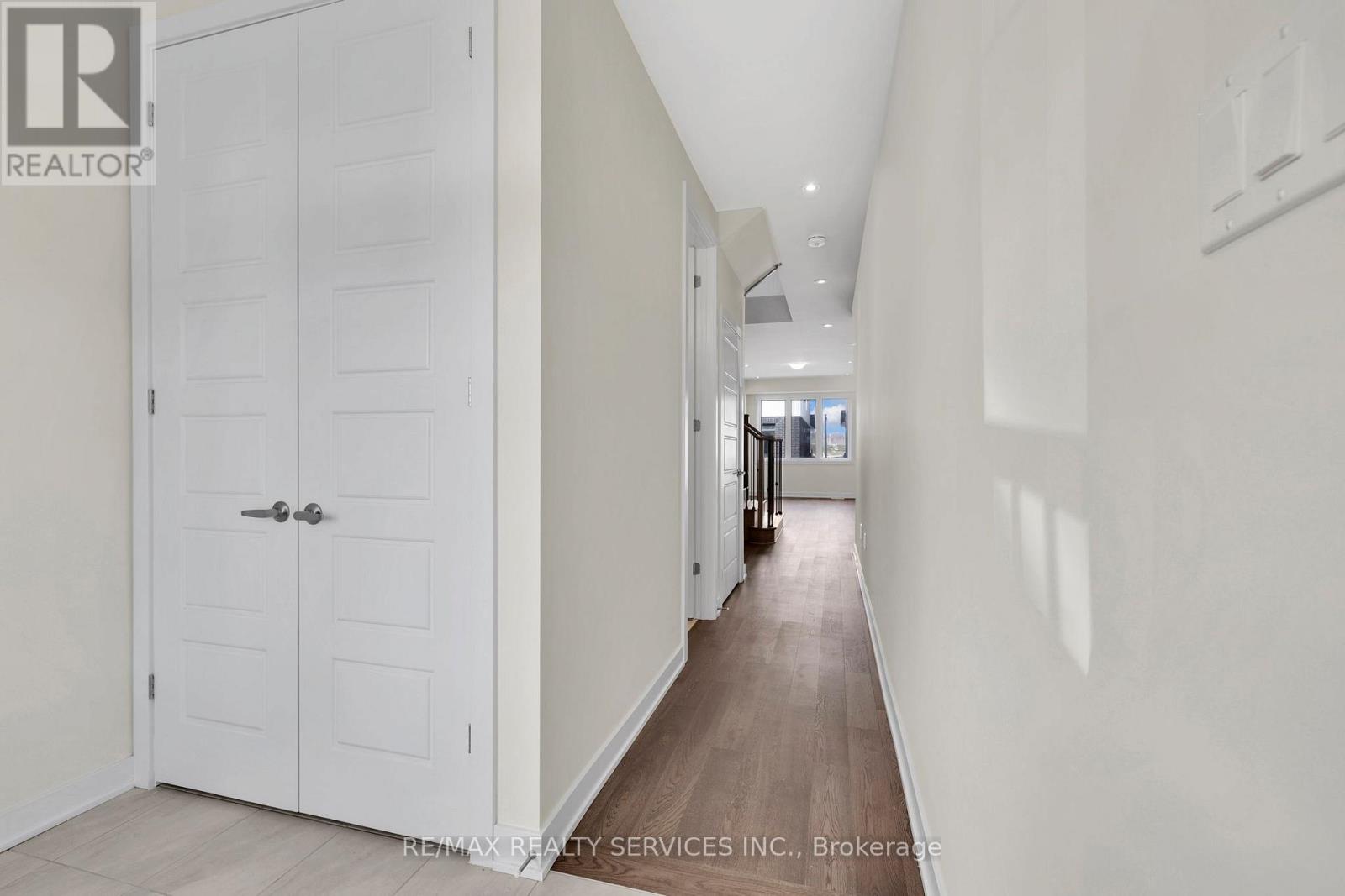 145 Keelson Street, Welland, Ontario  L3B 5K5 - Photo 3 - X12758774