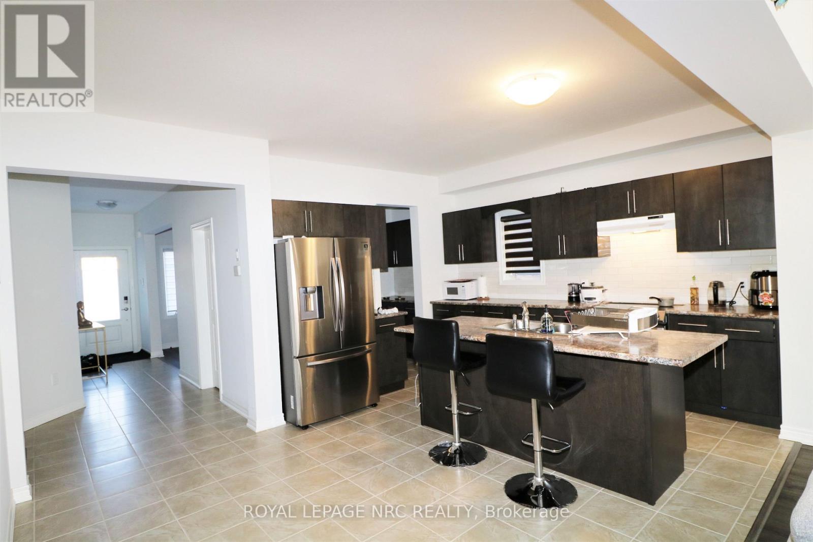 9453 Tallgrass Avenue, Niagara Falls, Ontario  L2G 0Y2 - Photo 3 - X12758192