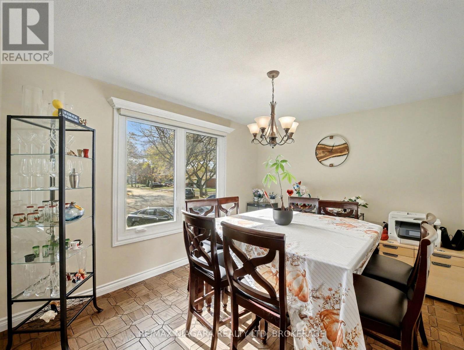 6753 Buckingham Drive, Niagara Falls, Ontario  L2H 2S2 - Photo 11 - X12758696