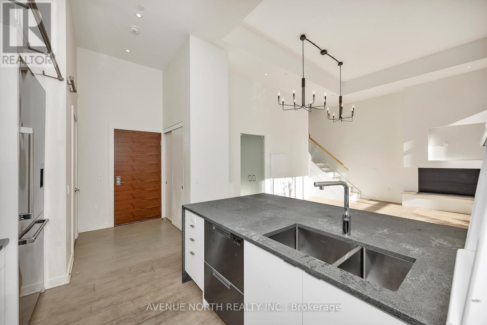 101 - 135 Barrette Street, Ottawa, Ontario  K1L 7Z9 - Photo 13 - X12759080