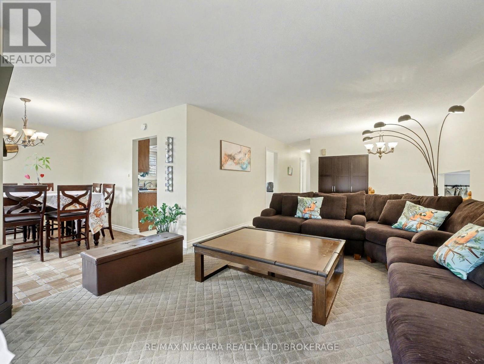 6753 Buckingham Drive, Niagara Falls, Ontario  L2H 2S2 - Photo 9 - X12758696