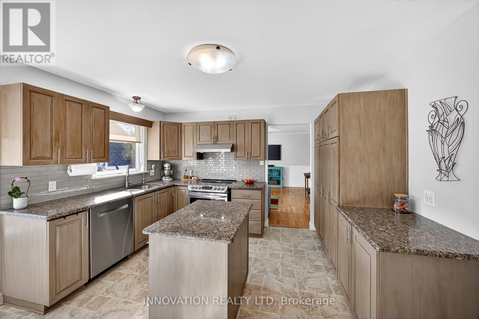 201 Greystone Crescent, Mississippi Mills, Ontario  K0A 1A0 - Photo 14 - X12759146