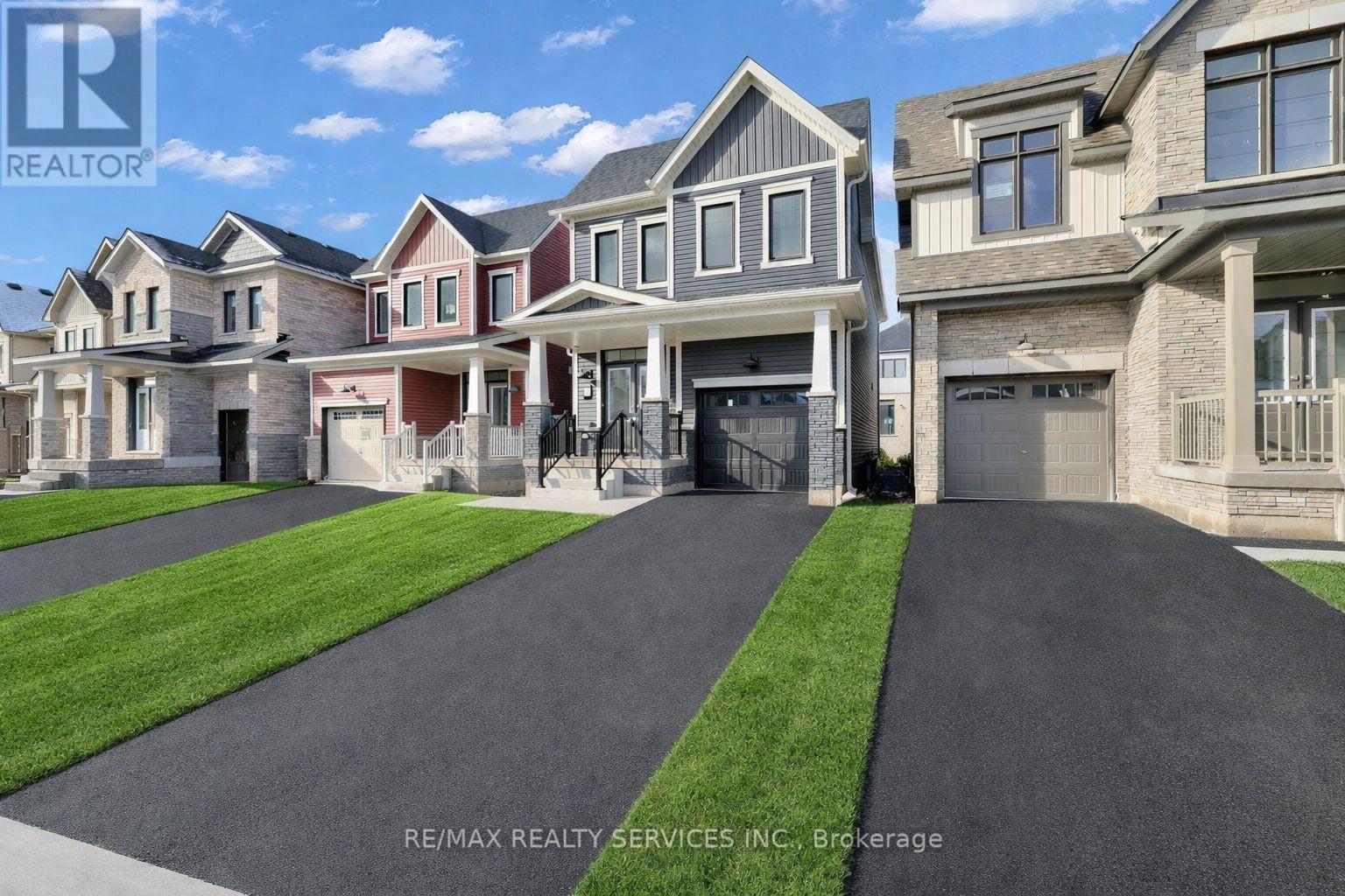 145 Keelson Street, Welland, Ontario  L3B 5K5 - Photo 2 - X12758774