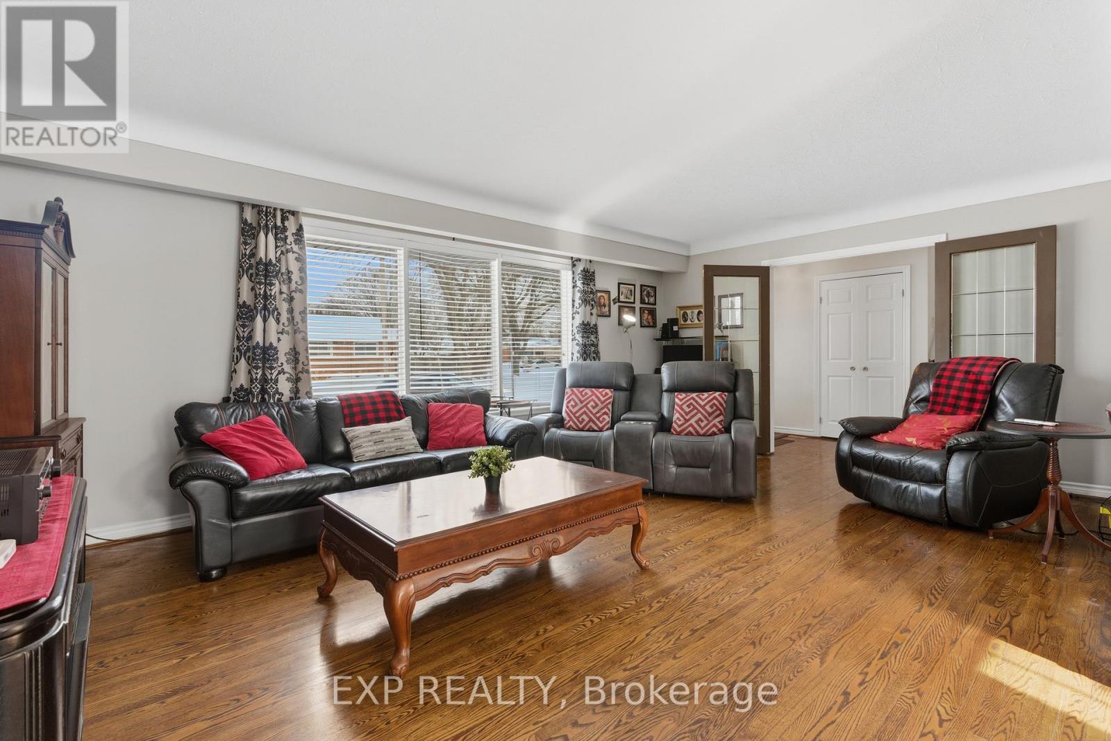 18 Queens Court, St. Catharines, Ontario  L2T 2A9 - Photo 6 - X12758816