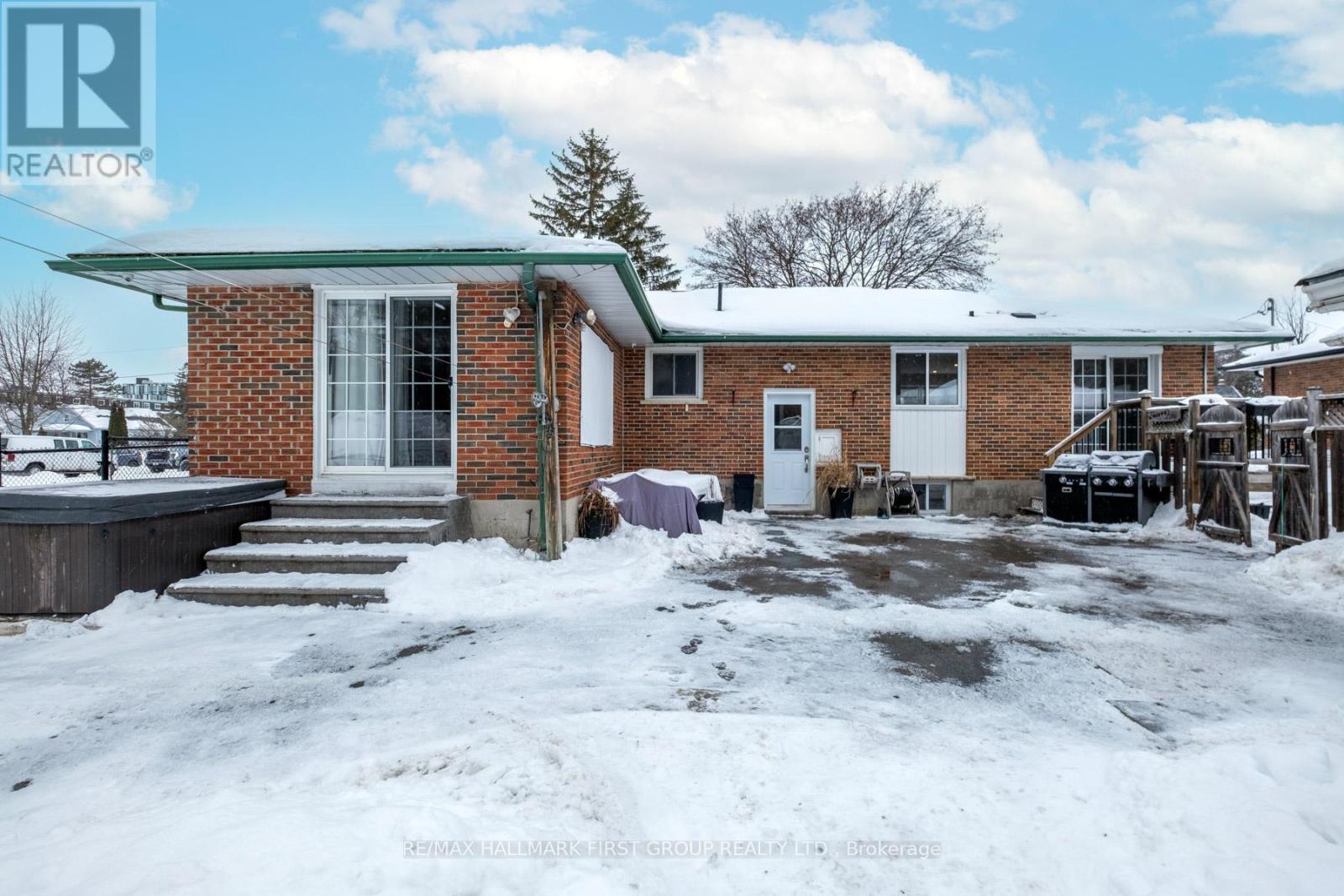 23 Eastwood Avenue, Oshawa, Ontario  L1G 3Y5 - Photo 10 - E12759180
