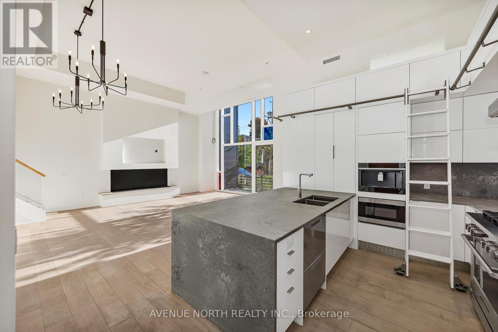 101 - 135 Barrette Street, Ottawa, Ontario  K1L 7Z9 - Photo 8 - X12759080