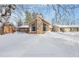 33 RUTHERFORD CRESCENT, Ottawa, Ontario