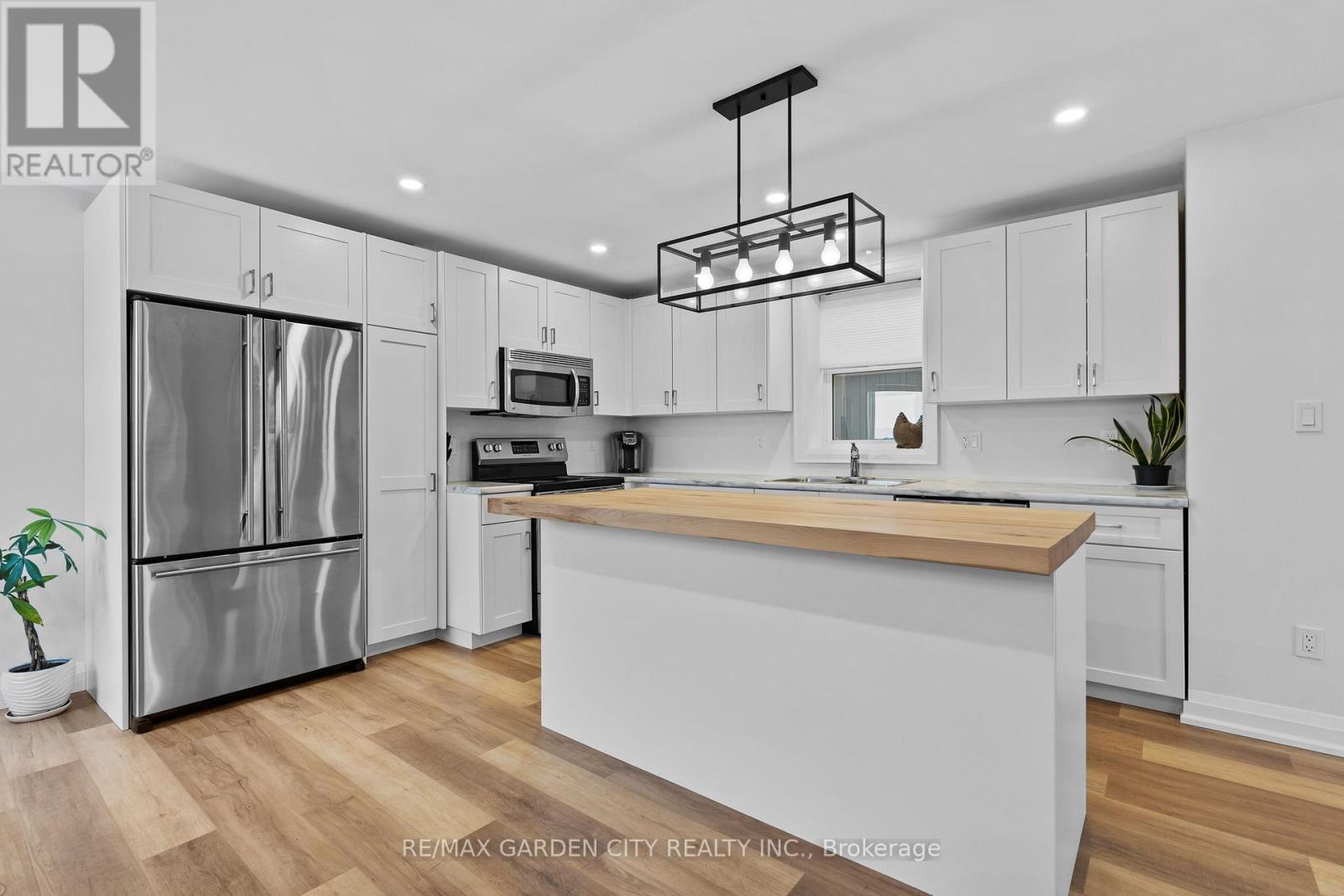 64 Vale Avenue, St. Catharines, Ontario  L2R 1T6 - Photo 7 - X12758870