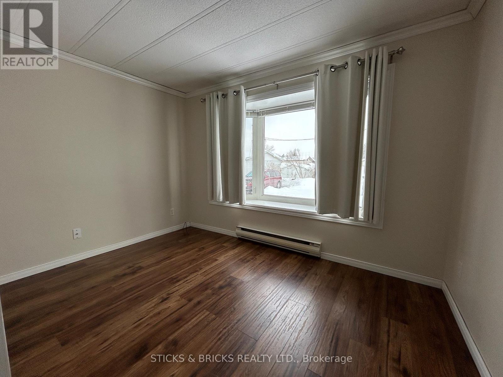 27 - 2175 Mewburn Road, Niagara Falls, Ontario  L2J 0A6 - Photo 17 - X12758940