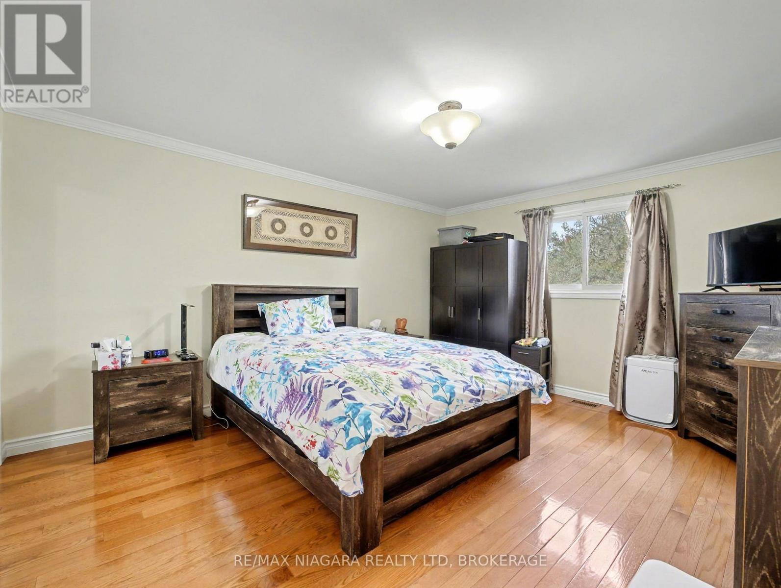 6753 Buckingham Drive, Niagara Falls, Ontario  L2H 2S2 - Photo 17 - X12758696