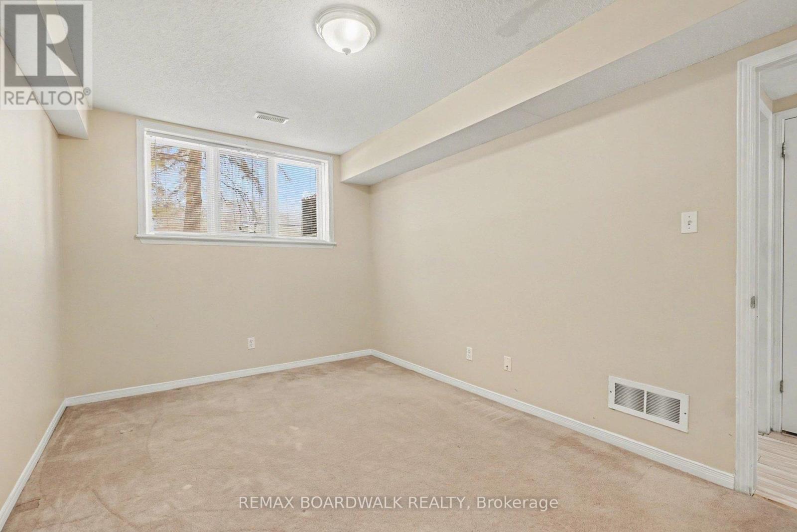 6 Briston Private, Ottawa, Ontario  K1G 5P5 - Photo 21 - X12759196