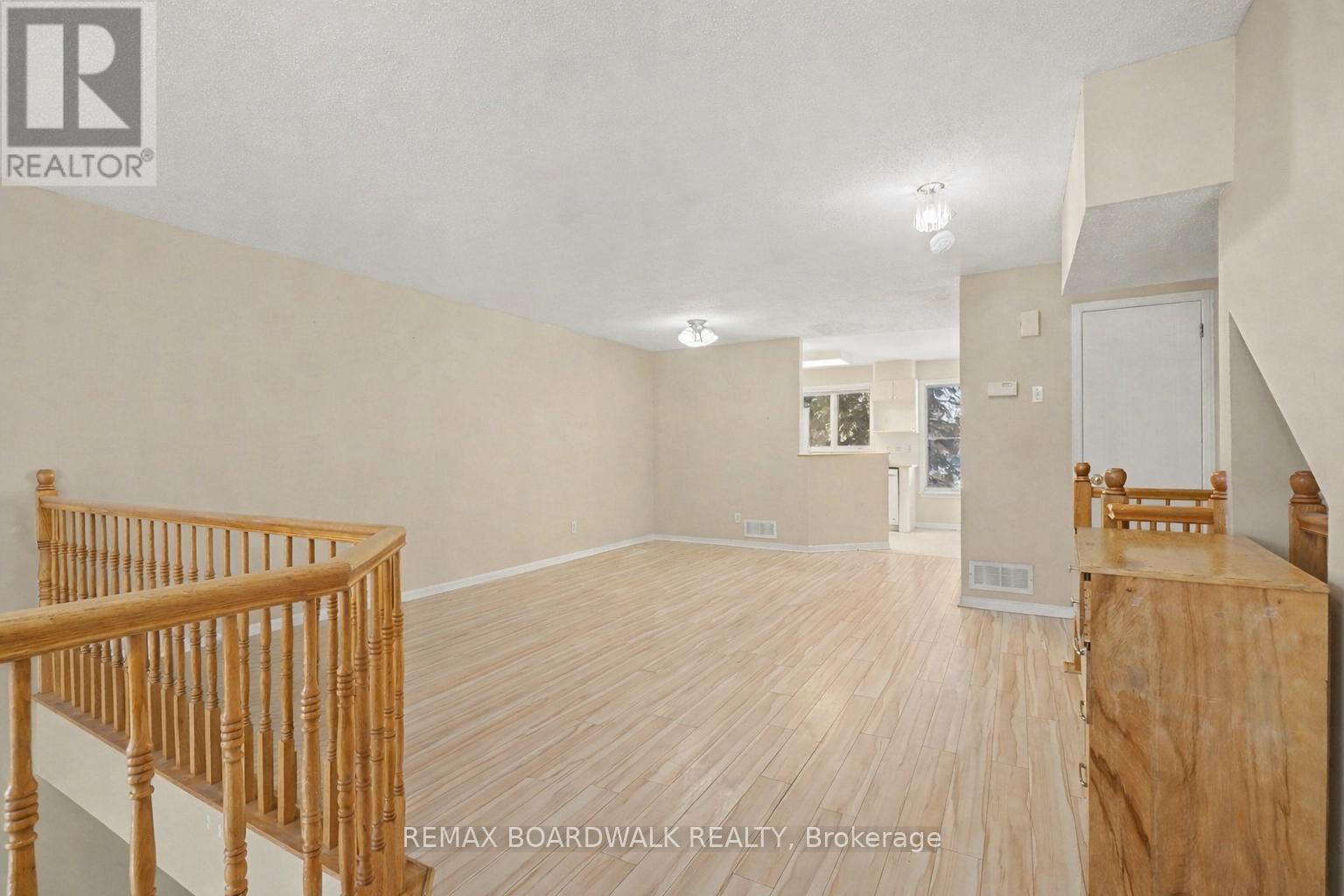 6 Briston Private, Ottawa, Ontario  K1G 5P5 - Photo 8 - X12759196