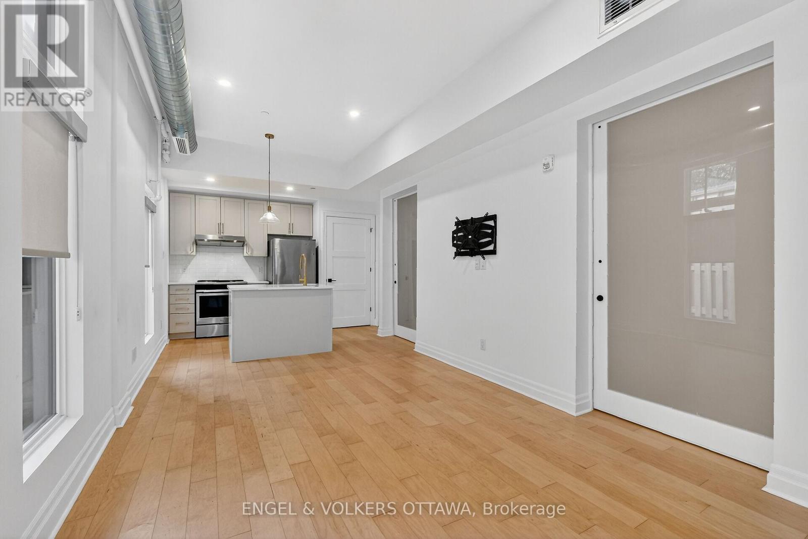 105 - 101 Pinhey Street, Ottawa, Ontario  K1Y 1T7 - Photo 9 - X12759248