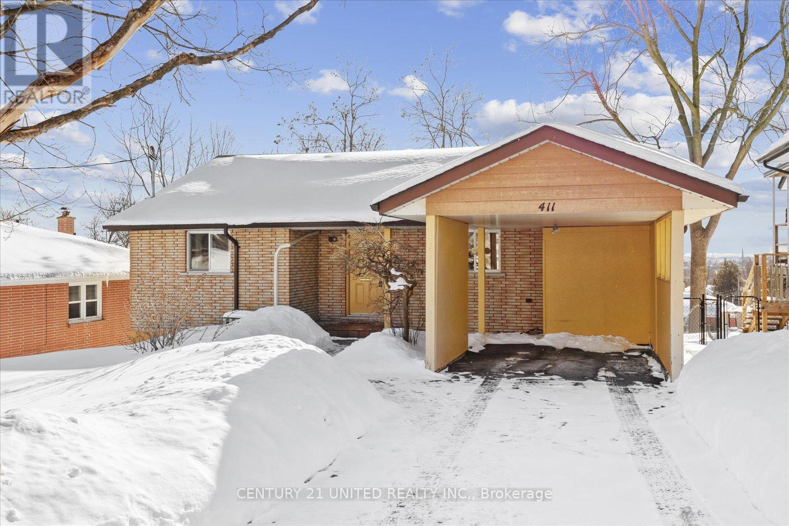 411 Highland Road, Peterborough (Northcrest Ward 5), Ontario  K9H 5J6 - Photo 2 - X12759184
