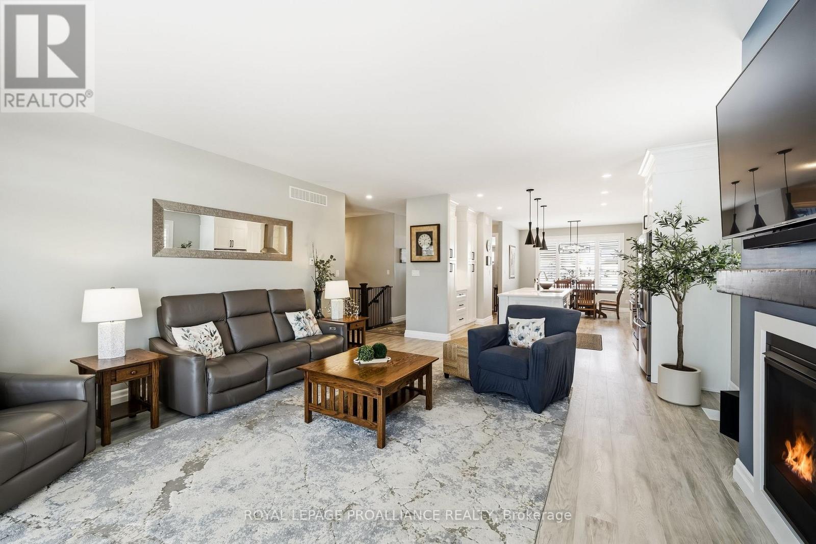 48 Schmidt Way, Quinte West (Murray Ward), Ontario  K8V 0L6 - Photo 16 - X12759236