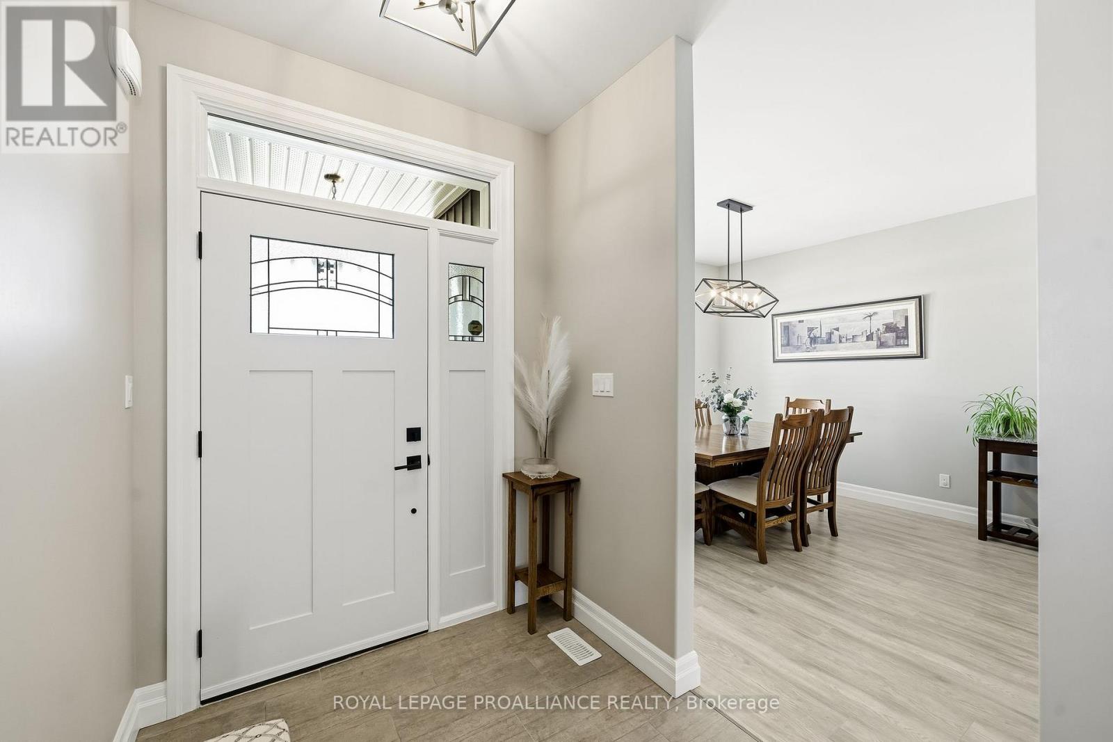 48 Schmidt Way, Quinte West (Murray Ward), Ontario  K8V 0L6 - Photo 6 - X12759236