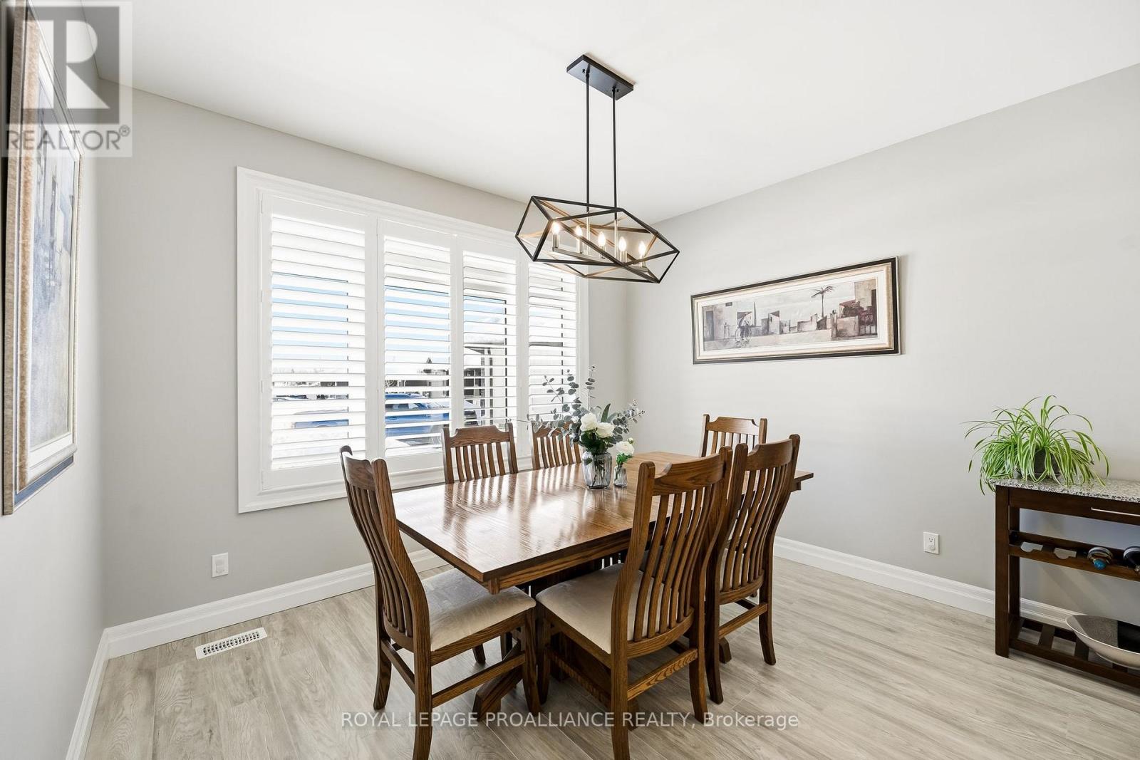 48 Schmidt Way, Quinte West (Murray Ward), Ontario  K8V 0L6 - Photo 7 - X12759236