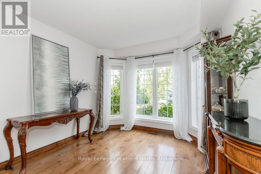 10 Barwick Drive, Barrie (West Bayfield), Ontario  L4N 6Z7 - Photo 8 - S12758386