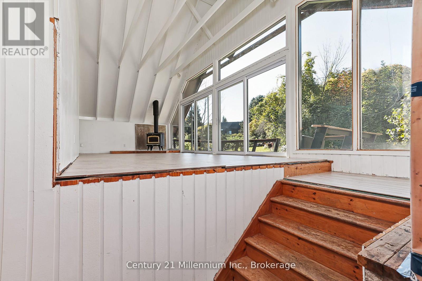 178 Sleepy Hollow Road, Blue Mountains, Ontario L9Y 0S8 - Photo 13 - X12755222