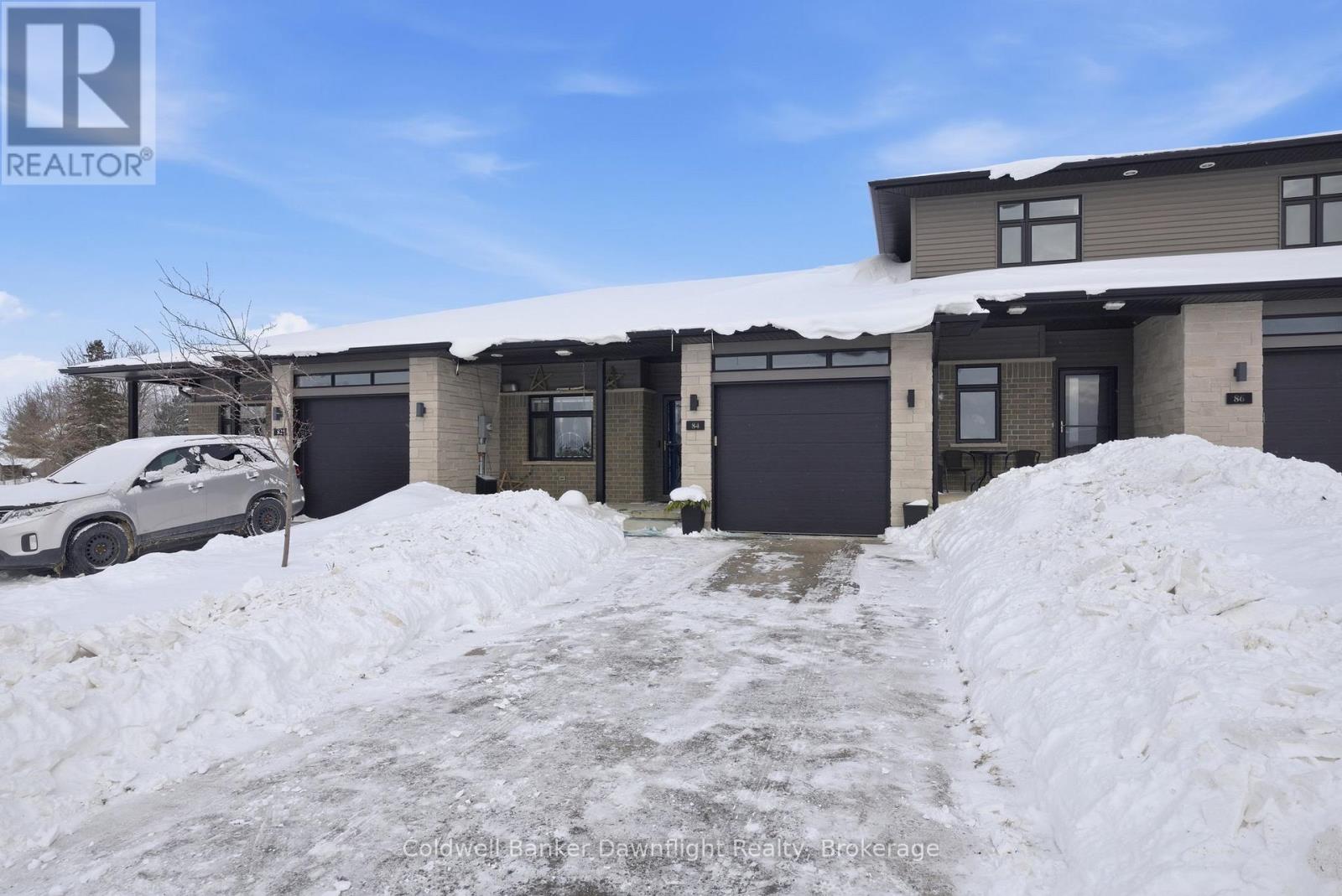 84 Rowe Avenue, South Huron, Ontario  N0M 1S1 - Photo 2 - X12748026