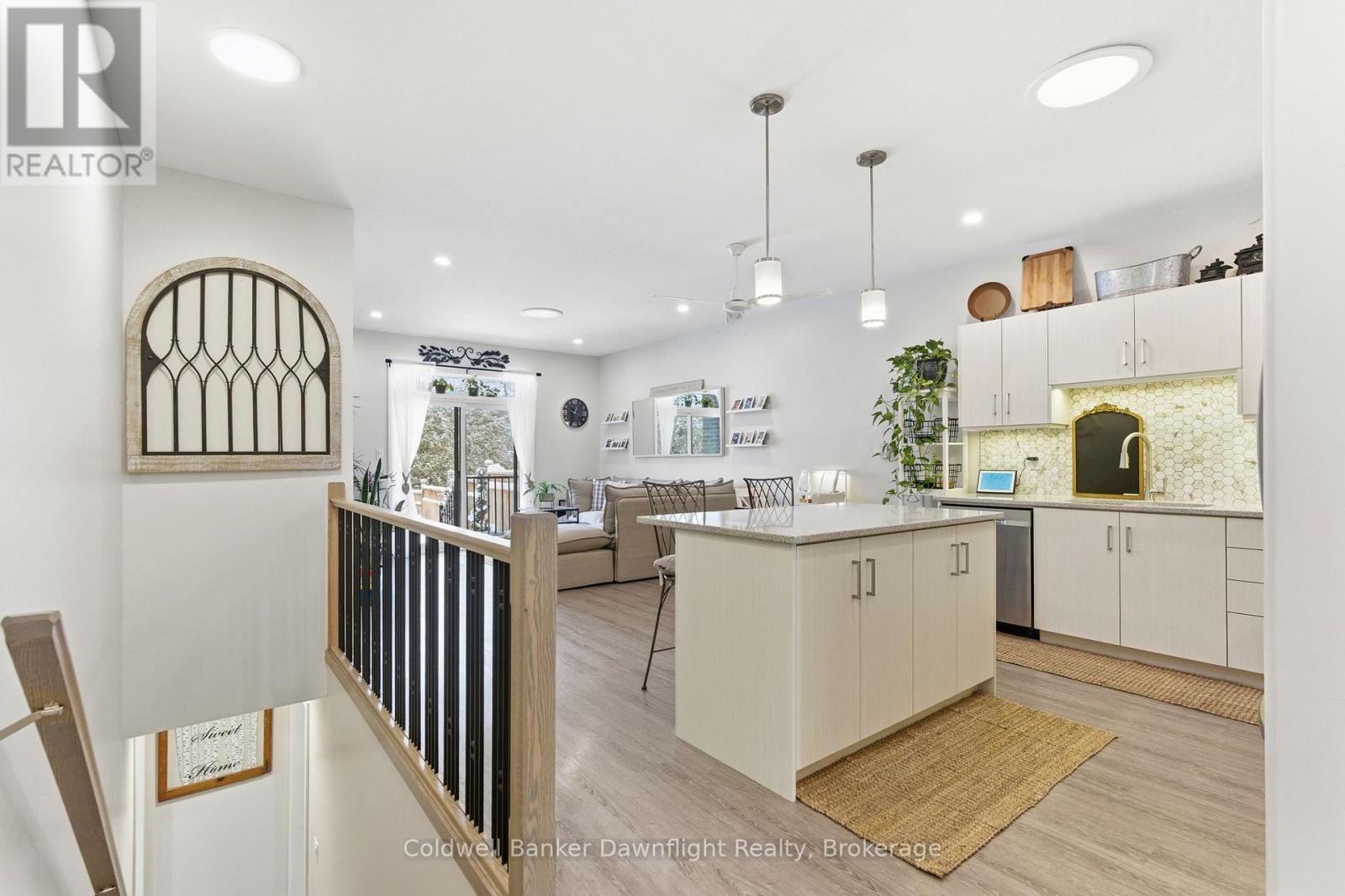 Photo 7 of 46 for 84 Rowe Avenue