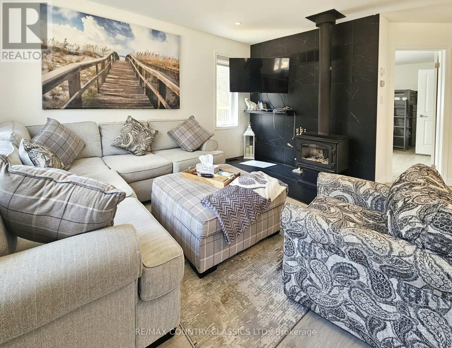 237 Grunwald Road, Madawaska Valley, Ontario  K0J 1B0 - Photo 10 - X12759068