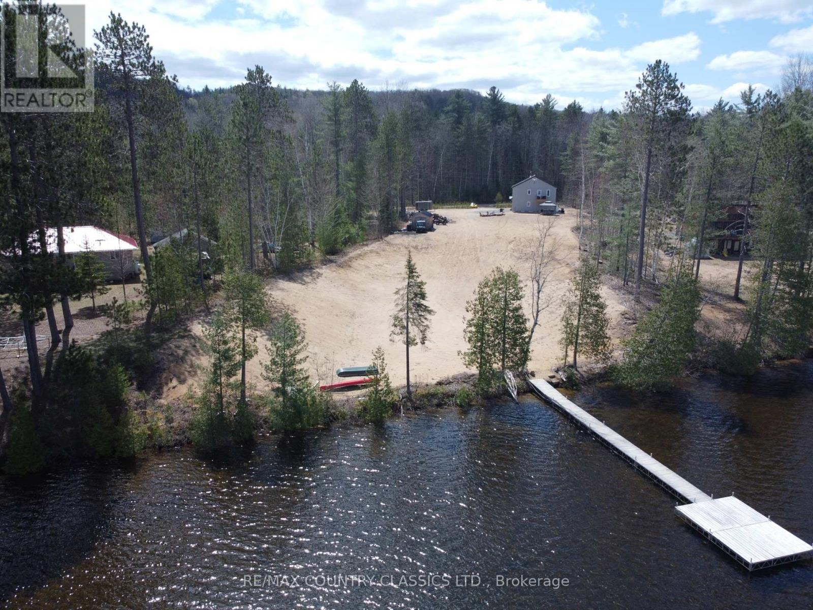 237 Grunwald Road, Madawaska Valley, Ontario  K0J 1B0 - Photo 5 - X12759068