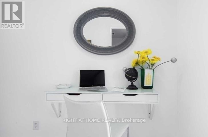 708 - 14 York Street, Toronto (Waterfront Communities), Ontario  M5J 0B1 - Photo 11 - C12656132