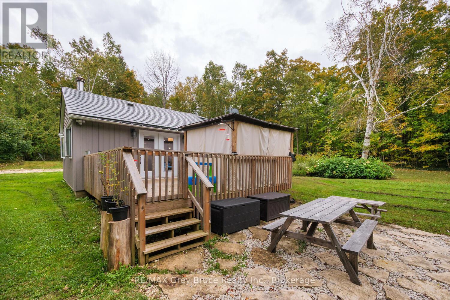 217 Kings Crescent, South Bruce Peninsula, Ontario  N0H 2T0 - Photo 30 - X12758678