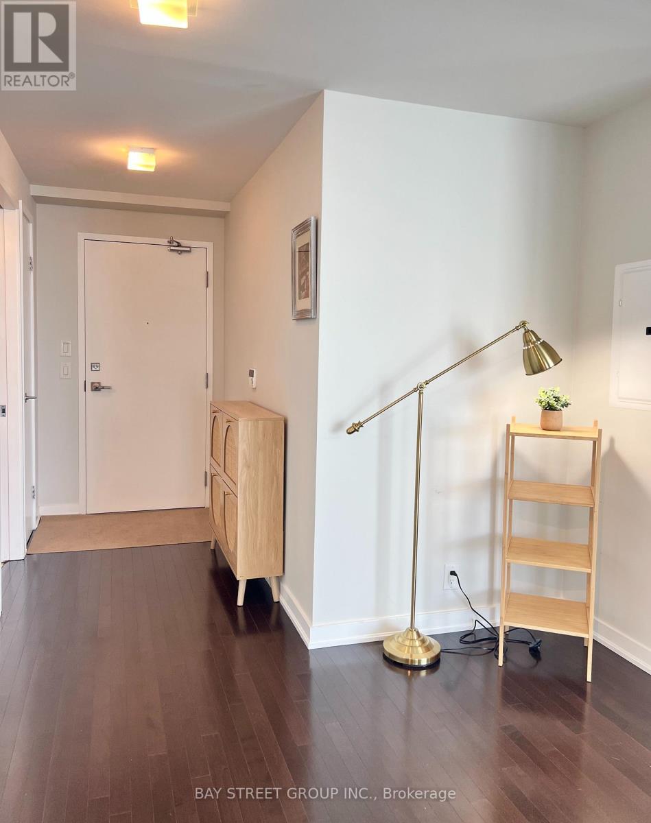 5903 - 14 York Street, Toronto (Waterfront Communities), Ontario  M5J 0B1 - Photo 13 - C12751858