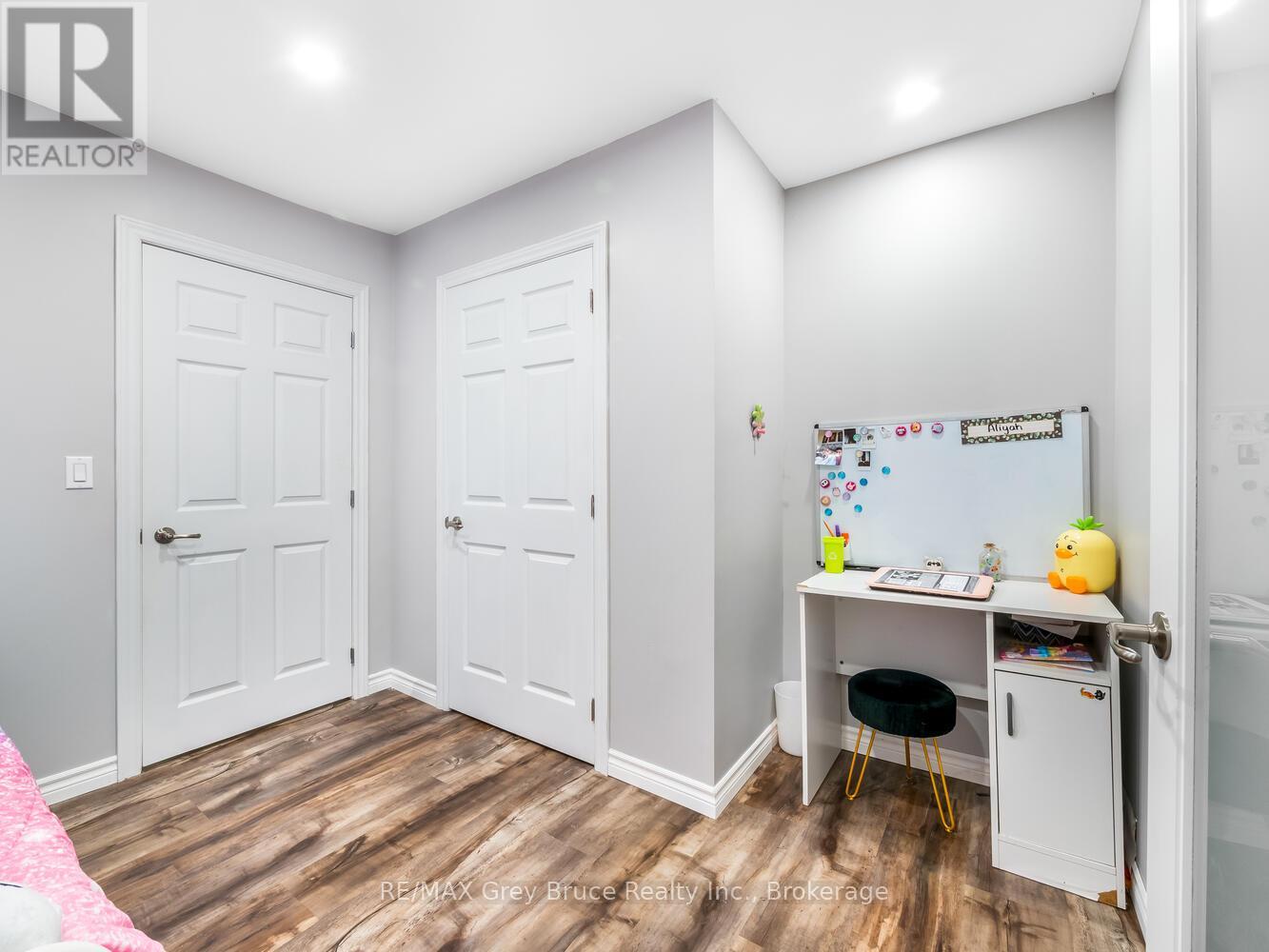 217 Kings Crescent, South Bruce Peninsula, Ontario  N0H 2T0 - Photo 19 - X12758678