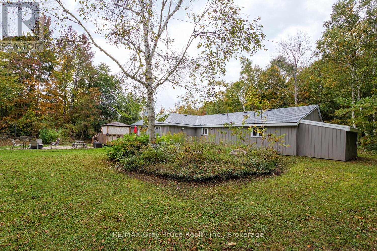 217 Kings Crescent, South Bruce Peninsula, Ontario  N0H 2T0 - Photo 26 - X12758678