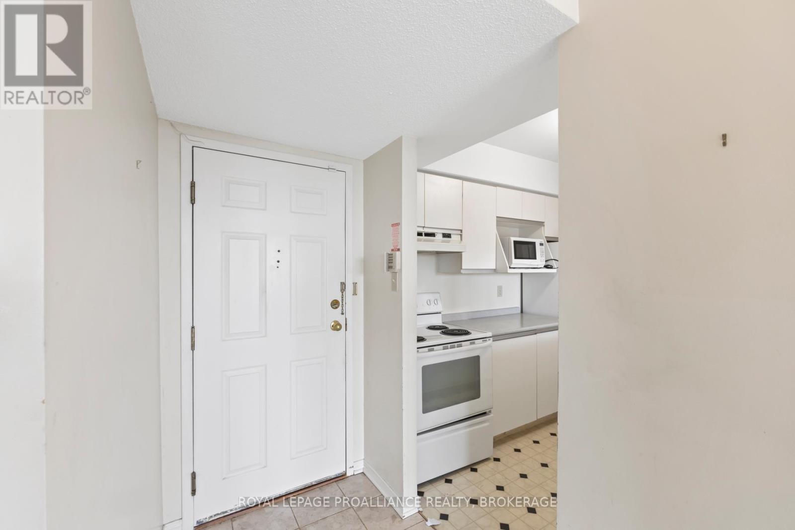 702 - 675 Davis Drive, Kingston, Ontario  K7M 8L5 - Photo 28 - X12759240