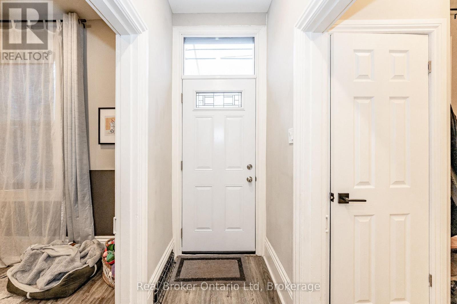 14 Alanson Street, Hamilton (Stinson), Ontario  L8N 1W5 - Photo 5 - X12758950