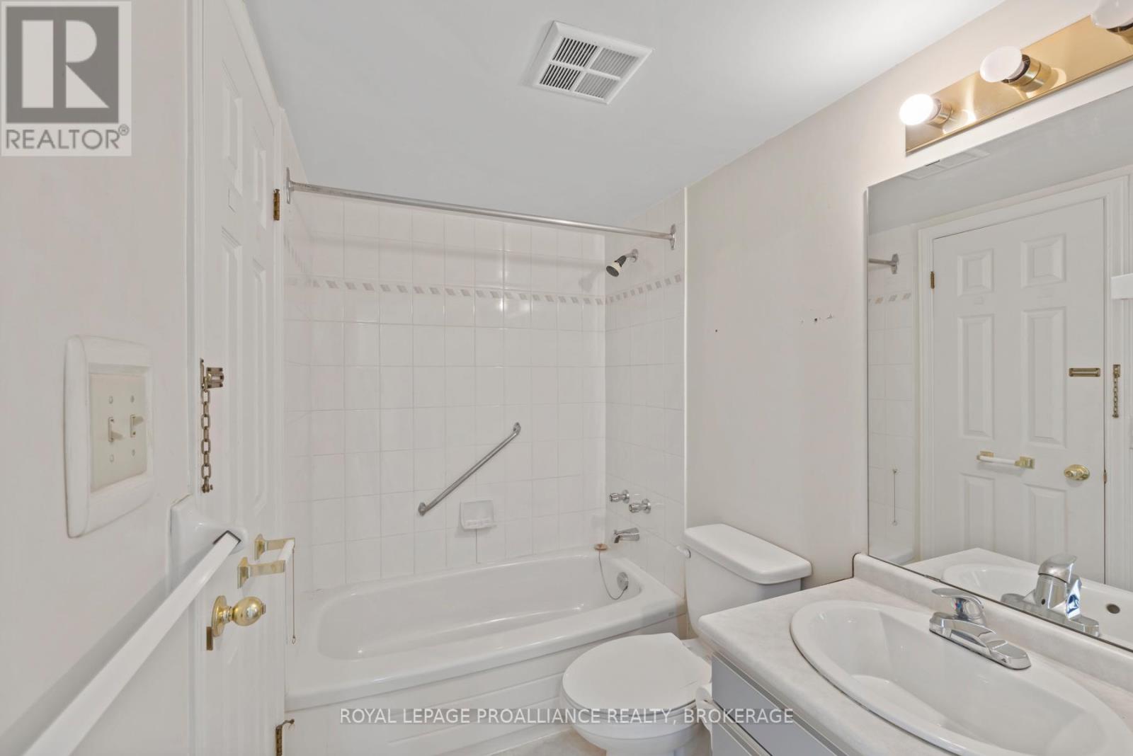 702 - 675 Davis Drive, Kingston, Ontario  K7M 8L5 - Photo 43 - X12759240