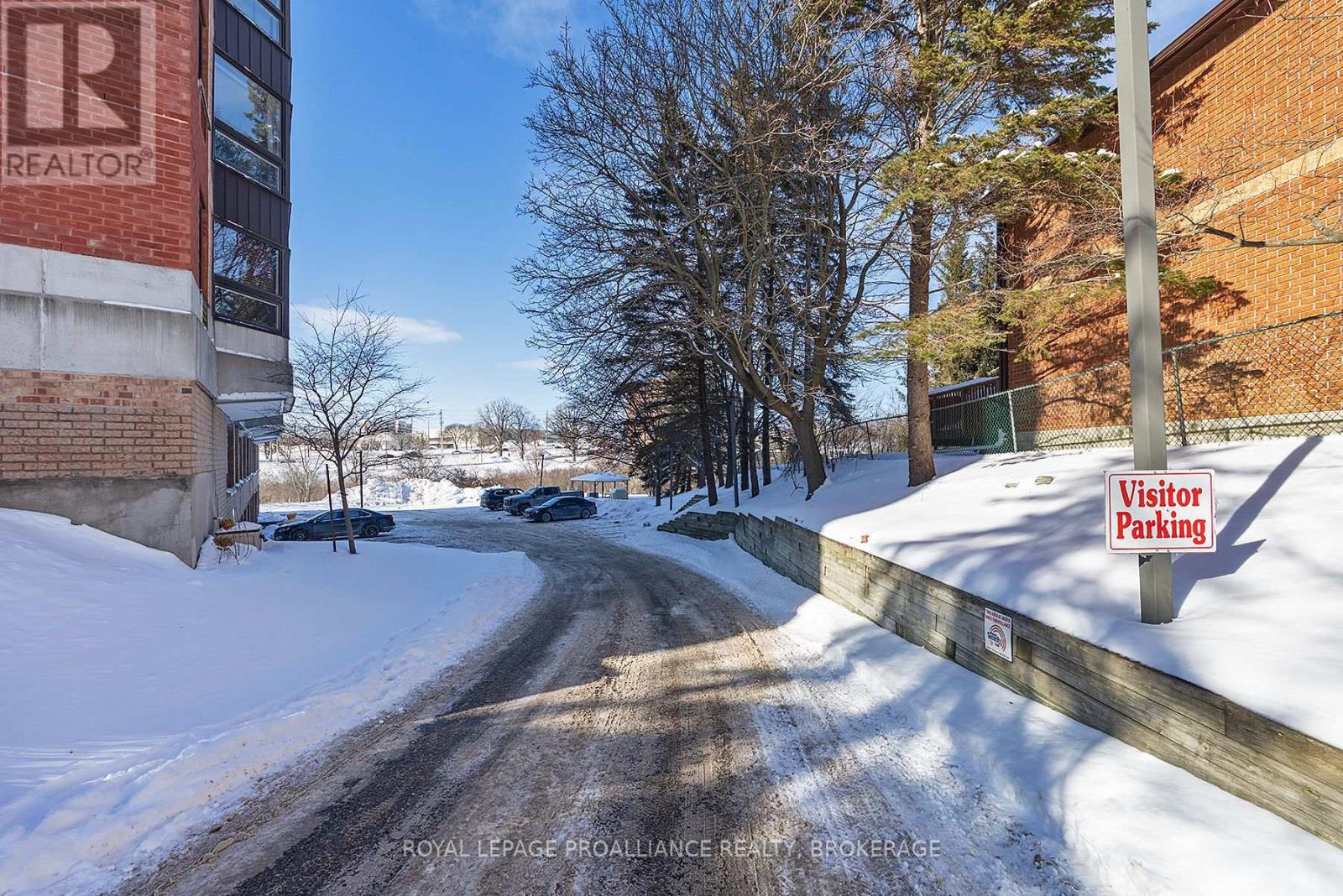 702 - 675 Davis Drive, Kingston, Ontario  K7M 8L5 - Photo 7 - X12759240