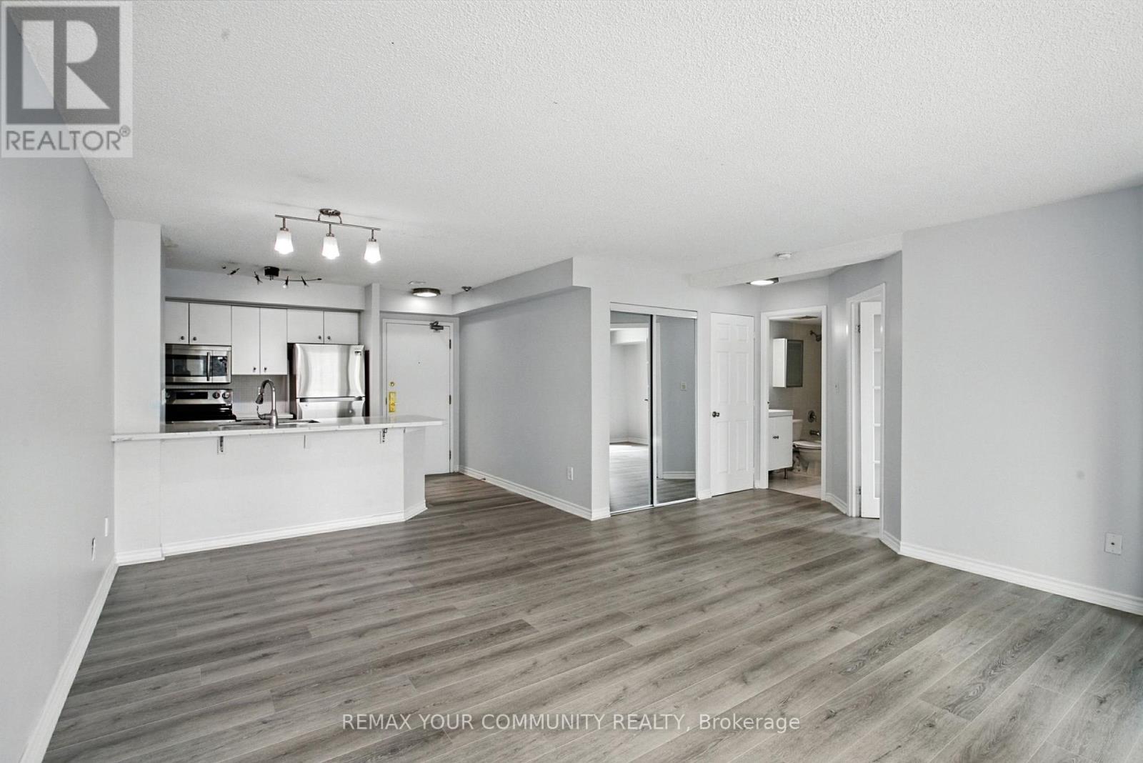 1103 - 25 Grenville Street, Toronto, Ontario  M4Y 2X5 - Photo 5 - C12752372