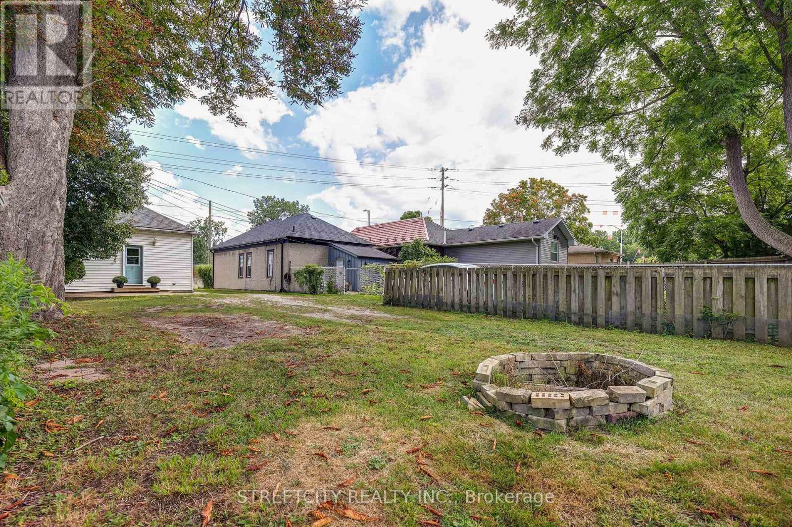 12 Cavendish Crescent, London North, Ontario  N6H 1A2 - Photo 31 - X12758286