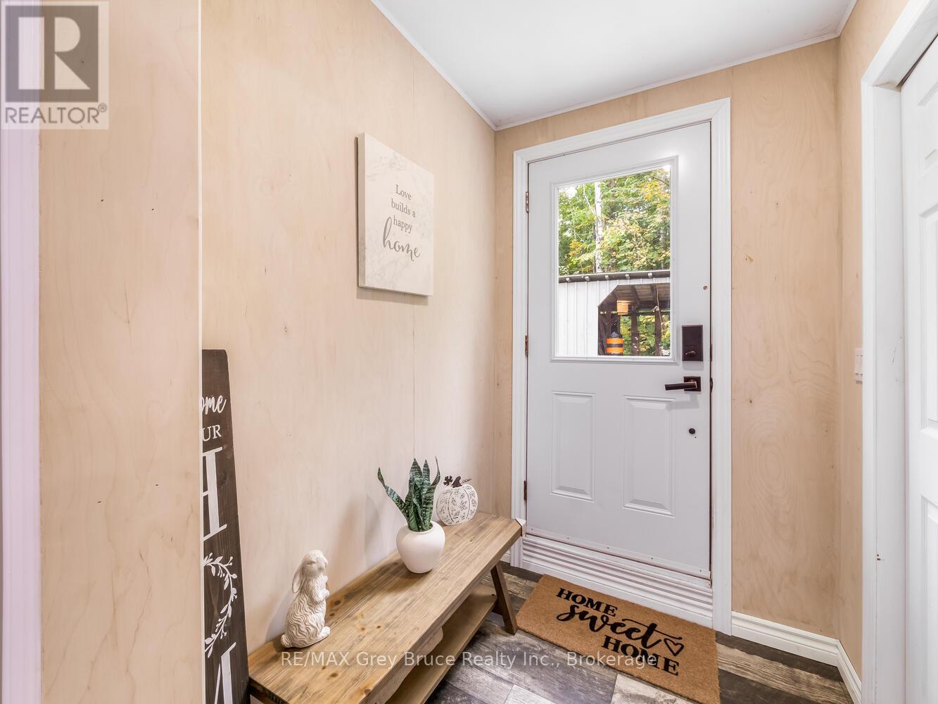 217 Kings Crescent, South Bruce Peninsula, Ontario  N0H 2T0 - Photo 6 - X12758678