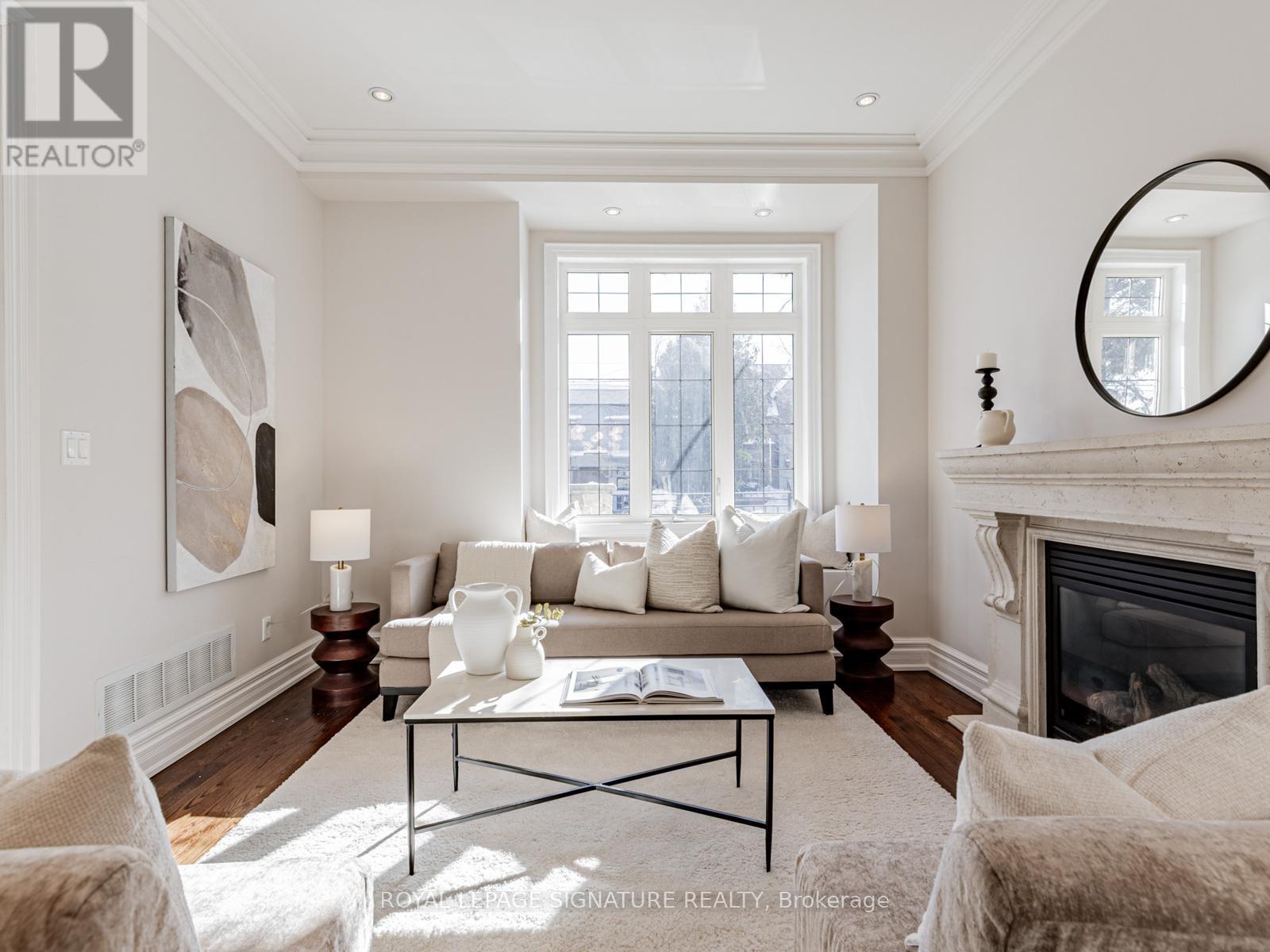 472 Deloraine Avenue, Toronto, Ontario  M5M 2B8 - Photo 7 - C12752188