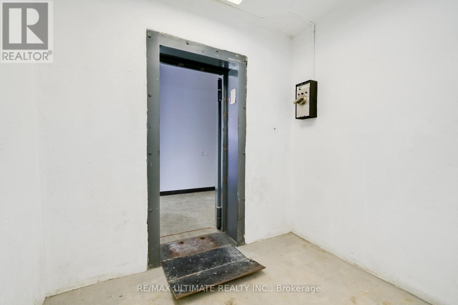 945 College Street, Toronto, Ontario  M6H 1A6 - Photo 16 - C12752850