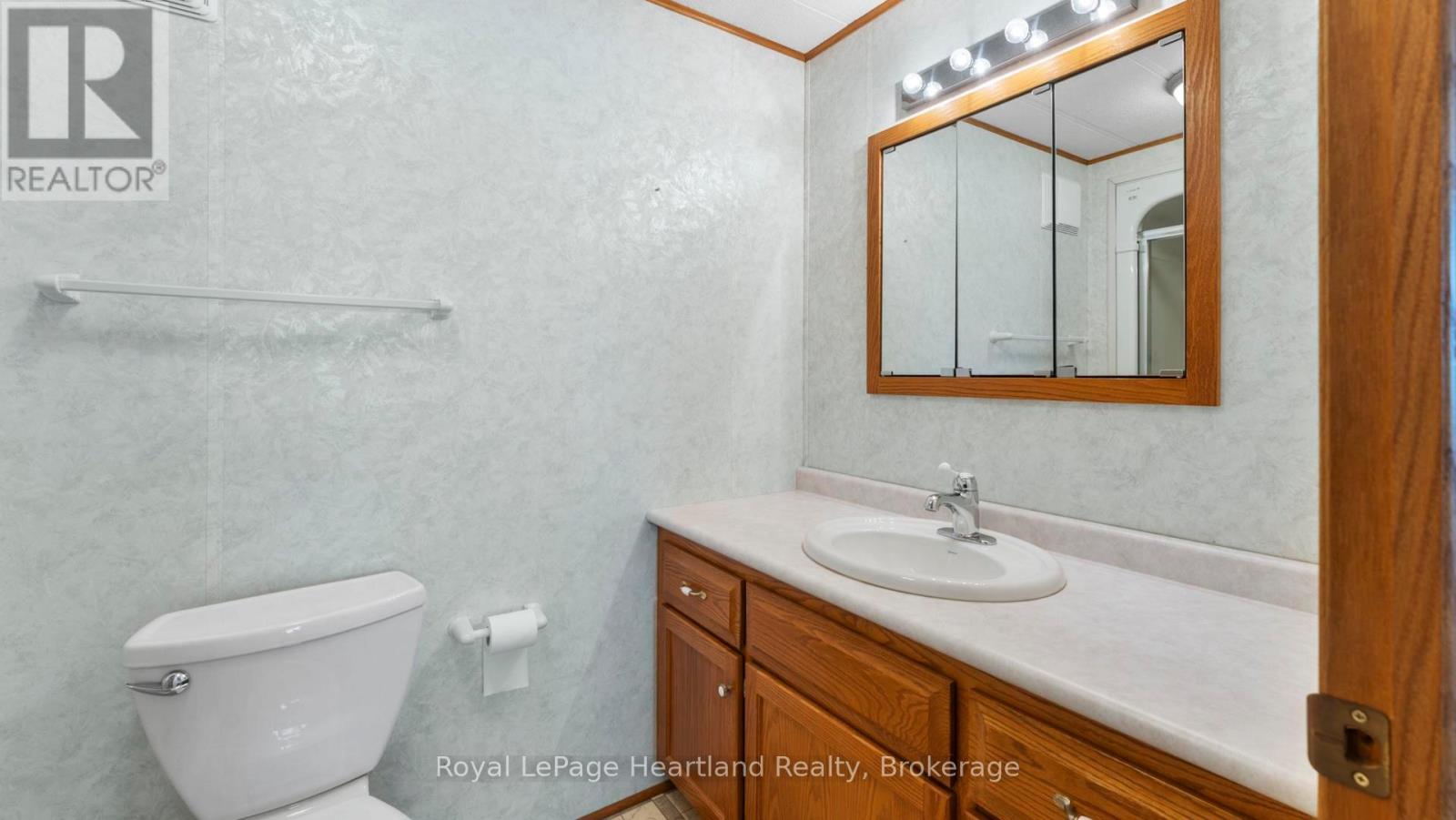 65 Cherokee Lane, Ashfield-Colborne-Wawanosh, Ontario  N7A 3Y2 - Photo 13 - X12758642