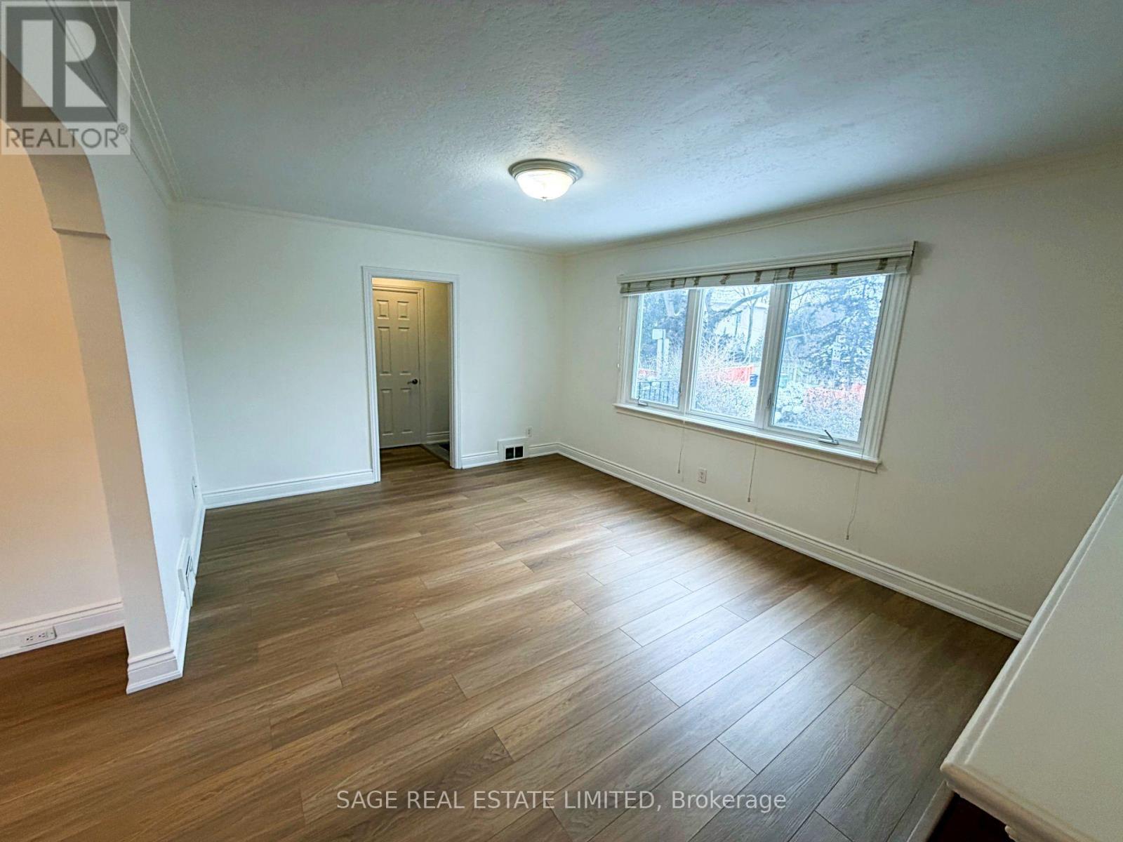 375 Lawrence Avenue W, Toronto, Ontario  M5M 1B8 - Photo 3 - C12753650