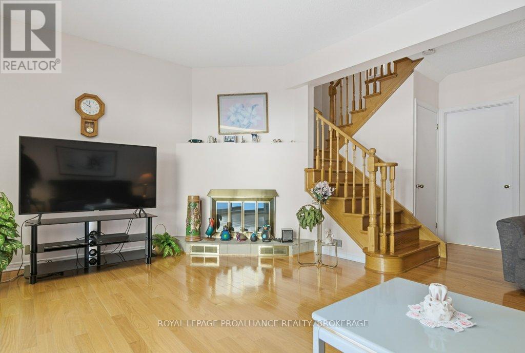 66 - 1 Place D'armes, Kingston (East Of Sir John A. Blvd), Ontario  K7K 6S4 - Photo 27 - X12758864