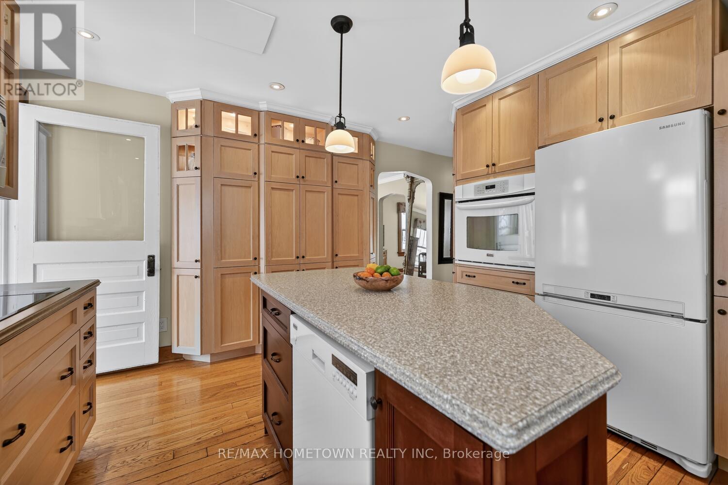 11 Ravina Place, Brockville, Ontario  K6V 4S8 - Photo 10 - X12759232