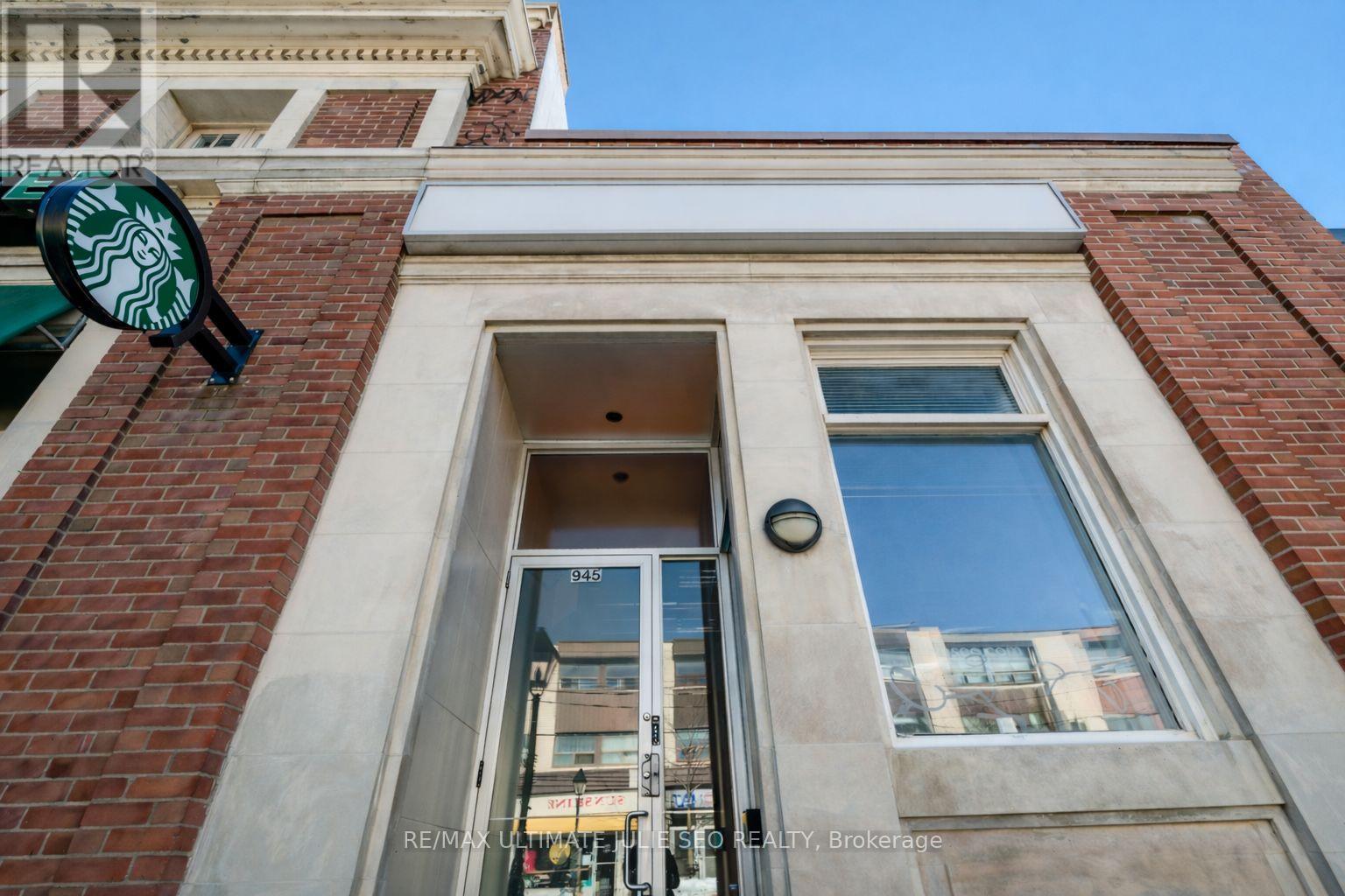945 COLLEGE STREET, Toronto, Ontario