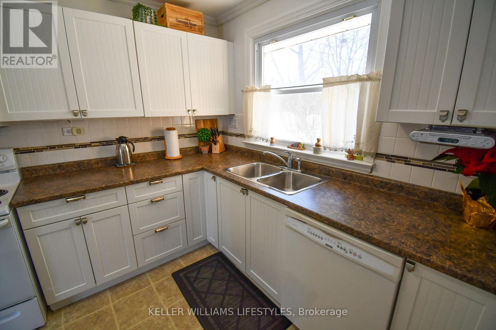 378 Carlow Road, Central Elgin, Ontario  N5L 5B4 - Photo 10 - X12752040