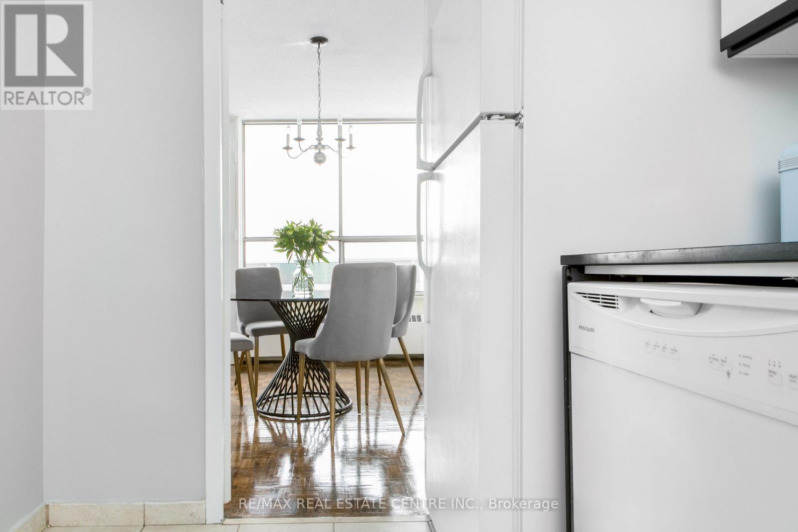 1010 - 150 Graydon Hall Drive, Toronto (Parkwoods-Donalda), Ontario  M3A 3B3 - Photo 11 - C12754436