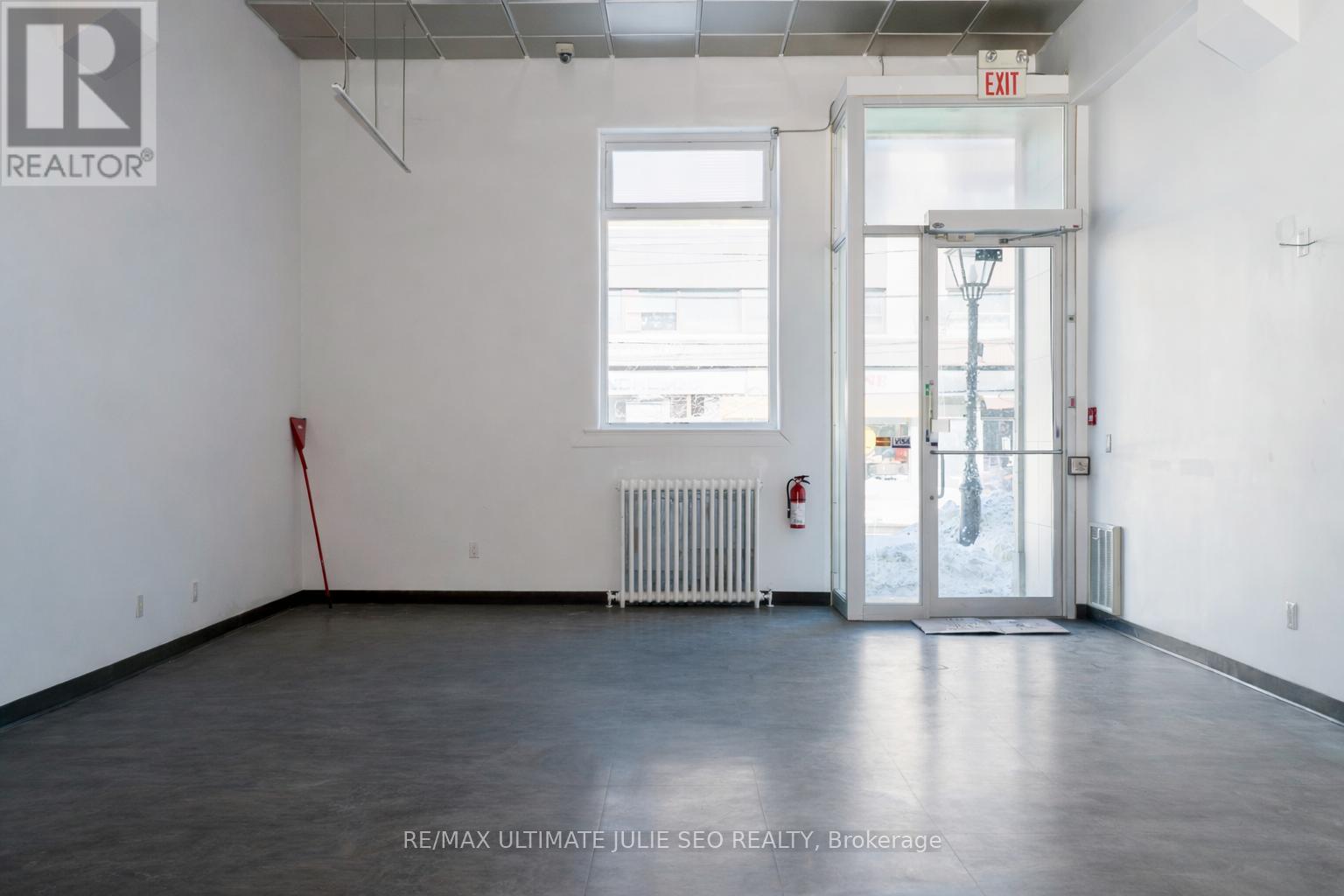 945 College Street, Toronto, Ontario  M6H 1A6 - Photo 3 - C12752850