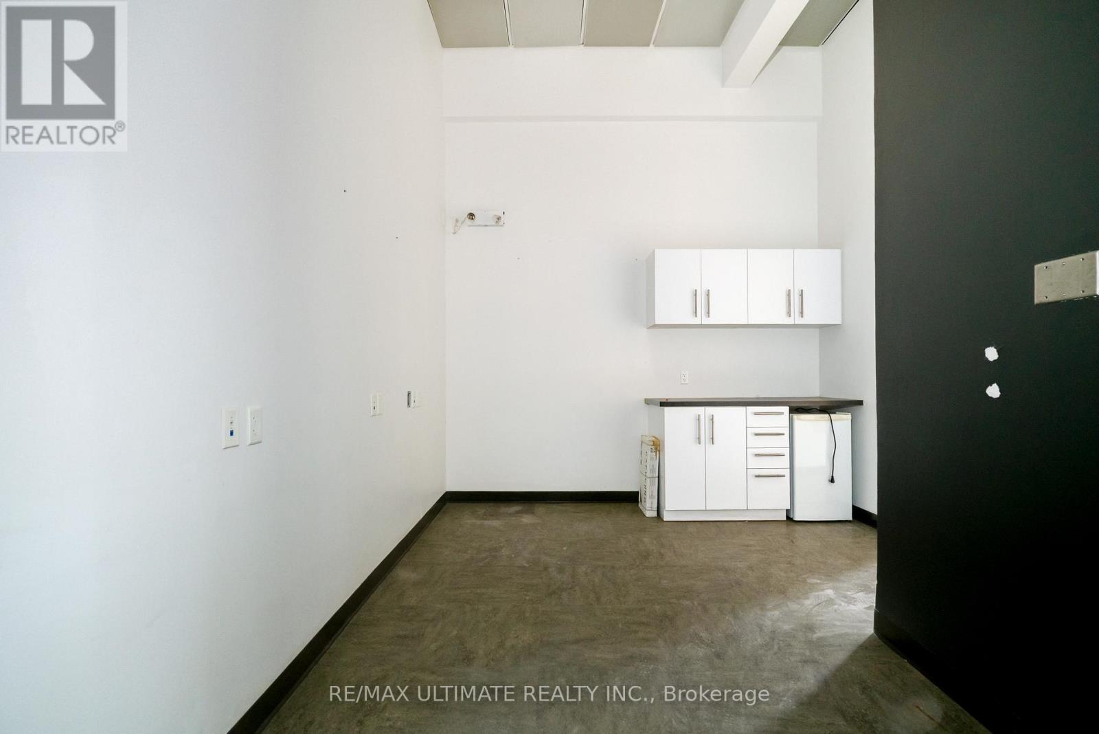 945 College Street, Toronto, Ontario  M6H 1A6 - Photo 11 - C12752850